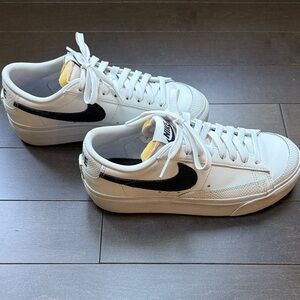 Excellent condition! Nike platform Blazers